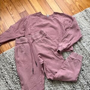 Joy Lab Sweatshirt and Joggers Set XS